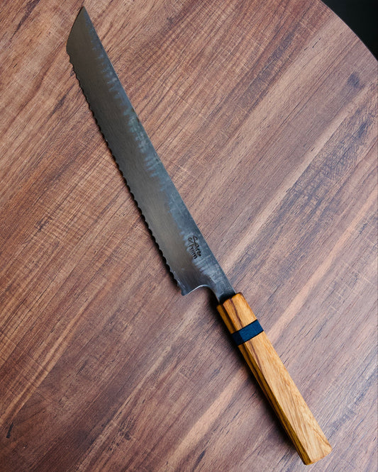 Brödkniv 24cm Svenskt Rostfritt Stål x Fredrik Spåre